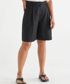 Linen Bermuda Short