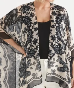 Noir Bloom Serape