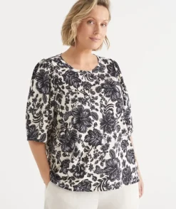 Noir Bloom Short Sleeve Top