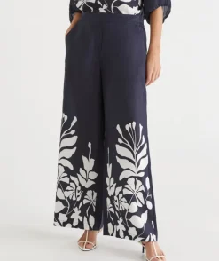 Palm Placement Wide Leg Pant