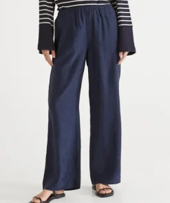 Relaxed Crinkle Wide Leg Pant