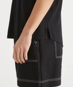 Seam Detail Curve Hem Tee