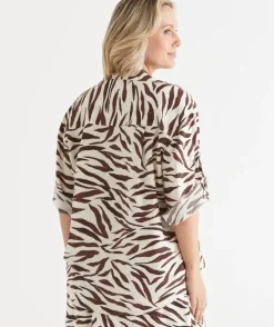 Short Sleeve Animal Print D Ring Shirt