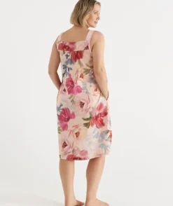 Vintage Floral Sleeveless Nightie - Pink
