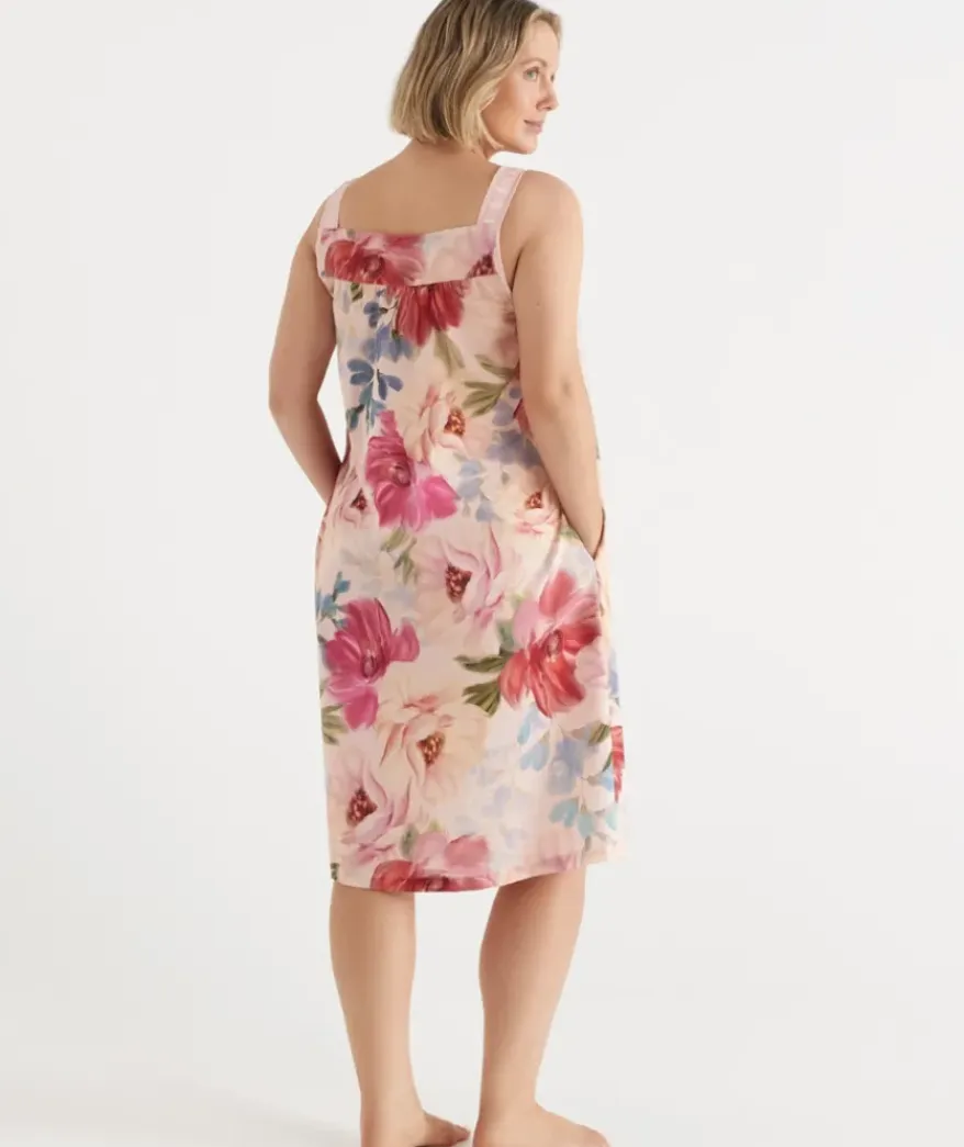 Vintage Floral Sleeveless Nightie - Pink