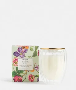 White Tea And Ginger Scented Candle